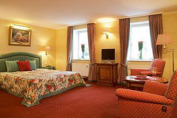 Romantik Astenkrone Hotel 4*